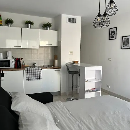 Centre Cannes, Piscine, Climatisation *